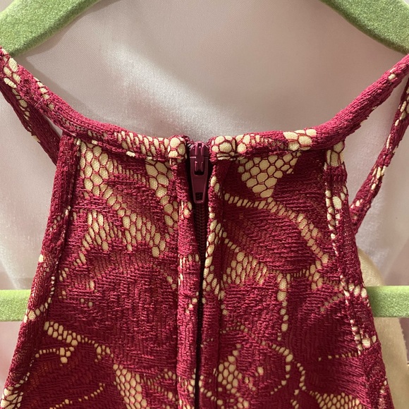 Charlotte Russe NWOT dress burgundy - Picture 6 of 7